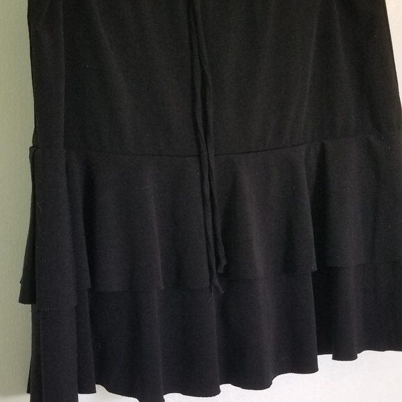 Black Ruffle skort size small - Picture 3 of 5